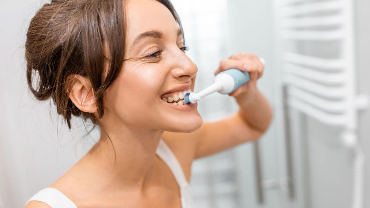 chăm sóc đúng cách sau khi nhổ răng khôn để đỡ đau, nhanh lành thương