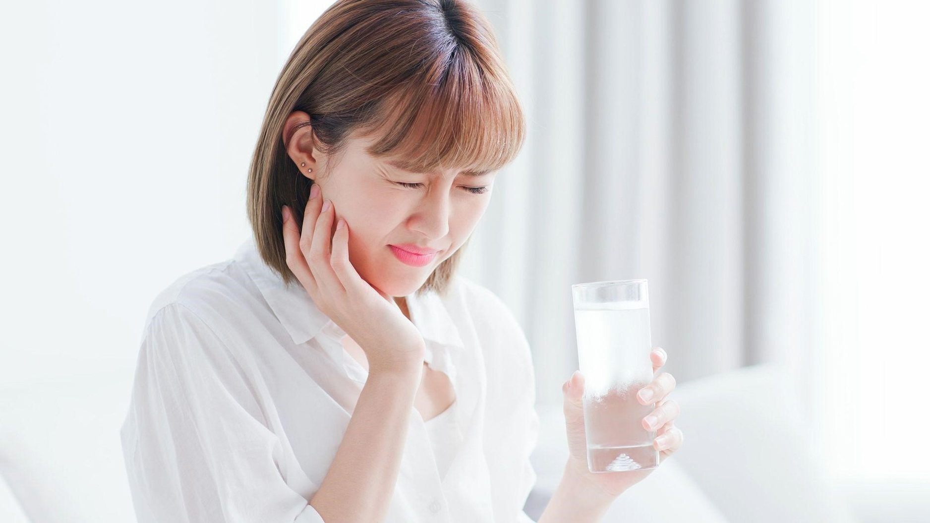 không nên ăn gì sau khi trồng implant